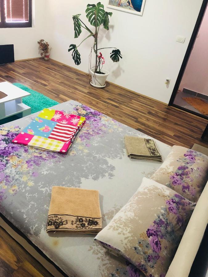 Stan na dan Gornji Milanovac-centar-Nova gradnja Apartment Bagian luar foto