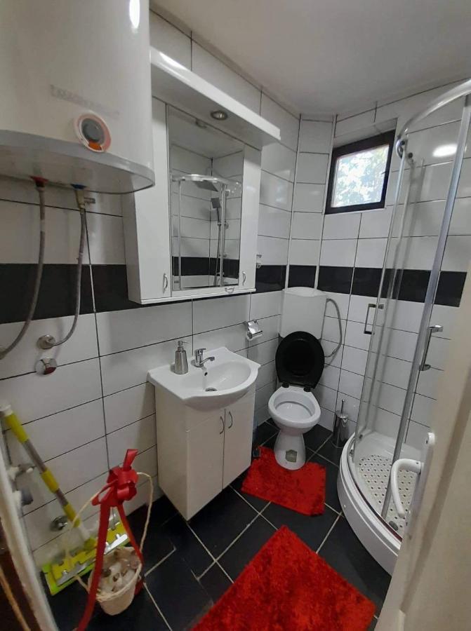 Stan na dan Gornji Milanovac-centar-Nova gradnja Apartment Bagian luar foto