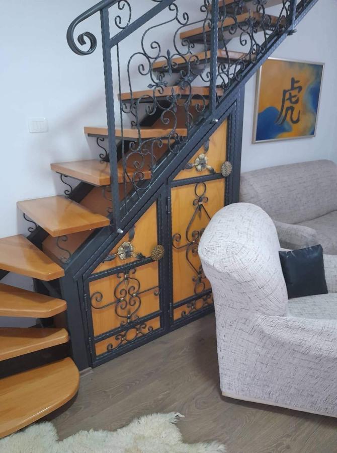 Stan na dan Gornji Milanovac-centar-Nova gradnja Apartment Bagian luar foto