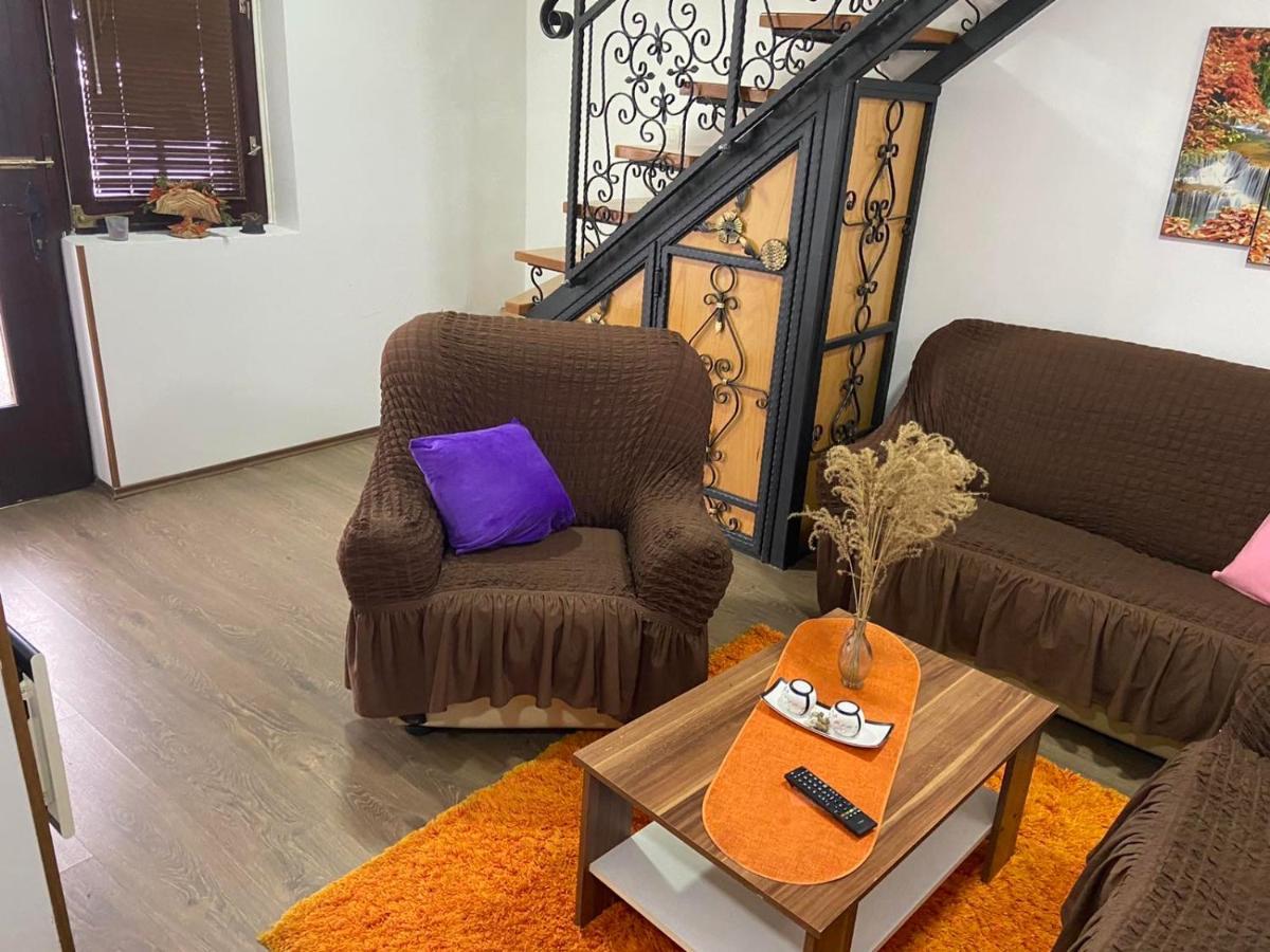 Stan na dan Gornji Milanovac-centar-Nova gradnja Apartment Bagian luar foto